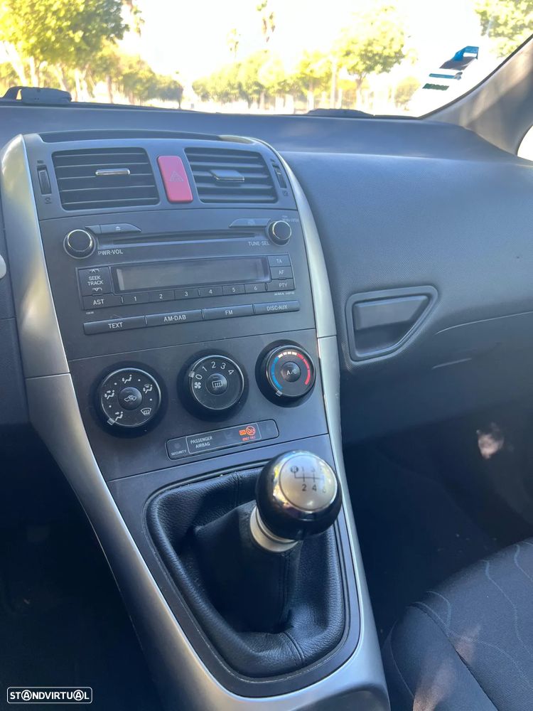 Toyota Auris 1.33 VVT-i ACtive - 3