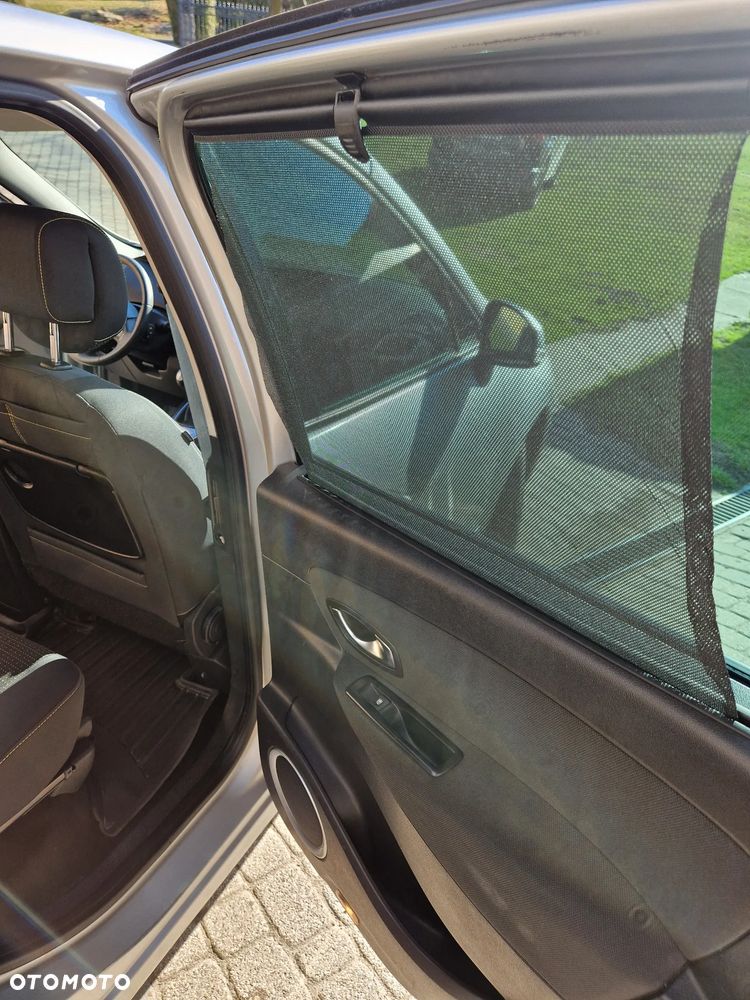 Renault Scenic 1.6 16V 110 Expression - 11