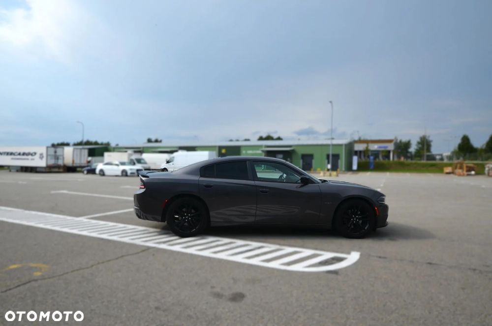 Dodge Charger 5.7 R/T - 29