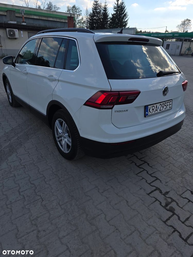 Volkswagen Tiguan - 5