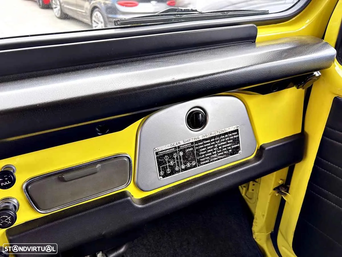Toyota Land Cruiser - 22
