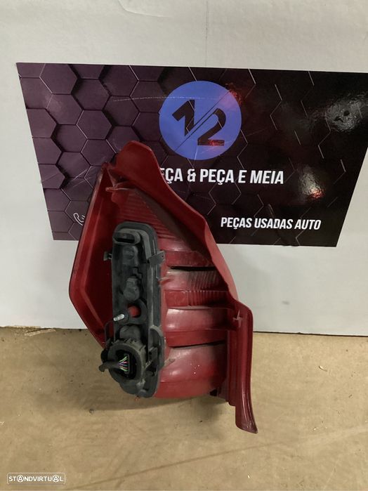 Farolim traseiro direito Citroen C2 ano 2003 - 2