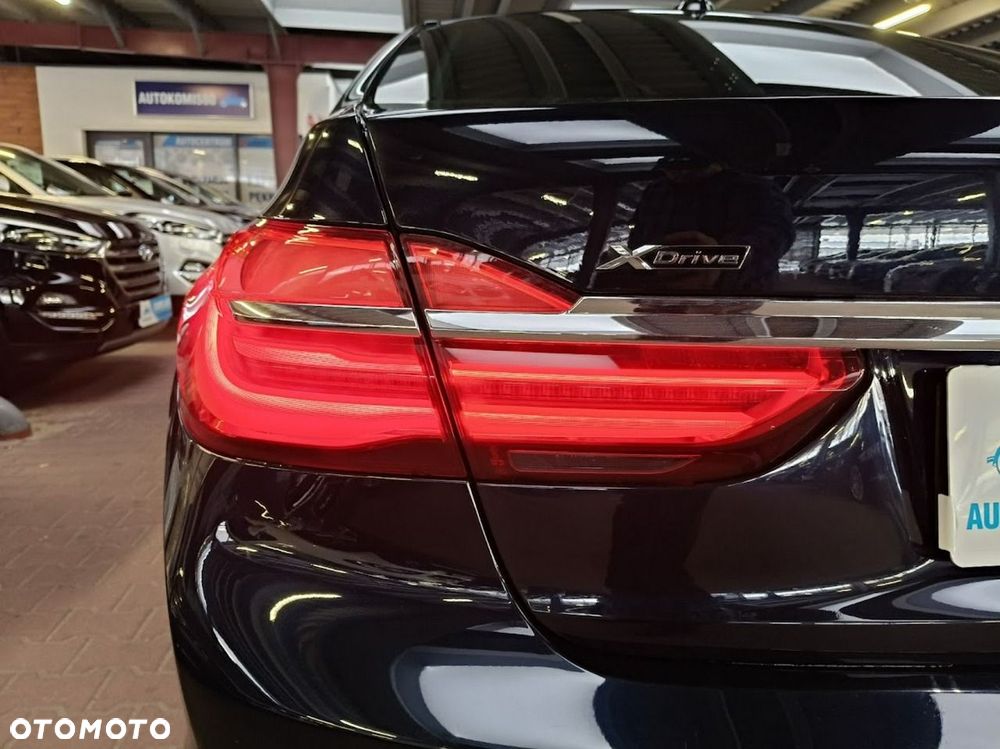 BMW Seria 7 - 10