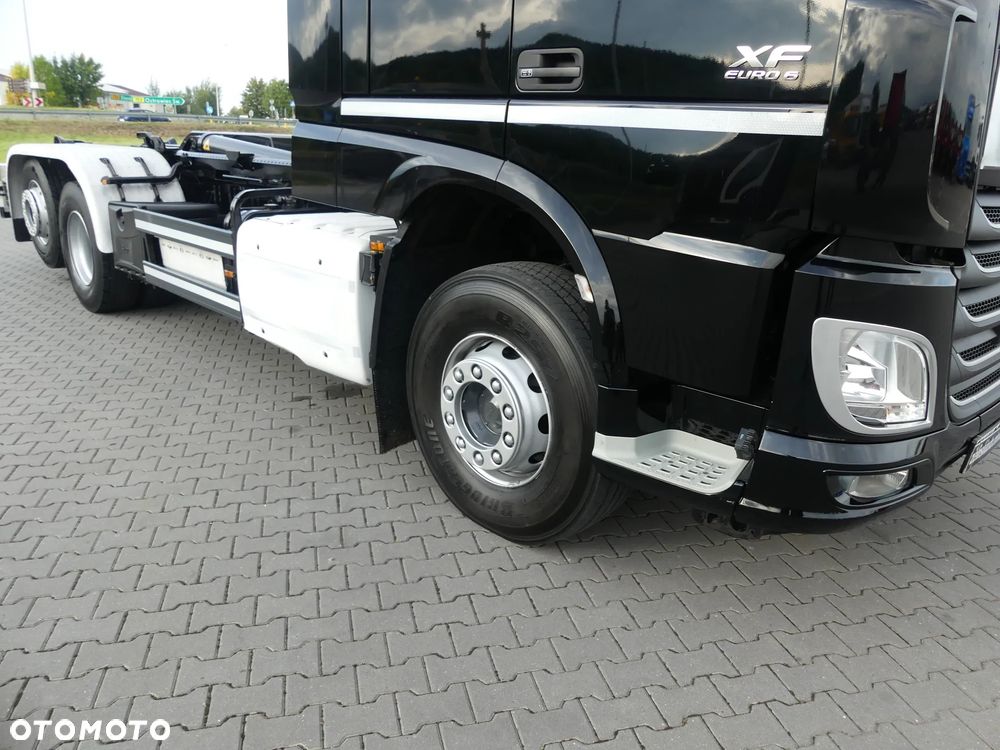 DAF XF 106.510 / 6x2 / HAKOWIEC / RETARDER / EURO 6 / OŚ SKRĘTNA / - 19