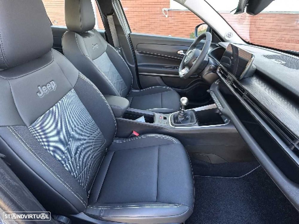 Jeep Avenger 1.2 GSE T3 Altitude - 14