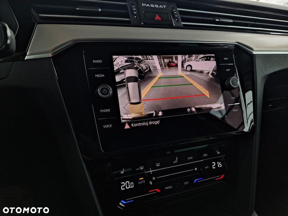 Volkswagen Passat 2.0 TDI 4Mot Elegance DSG - 29