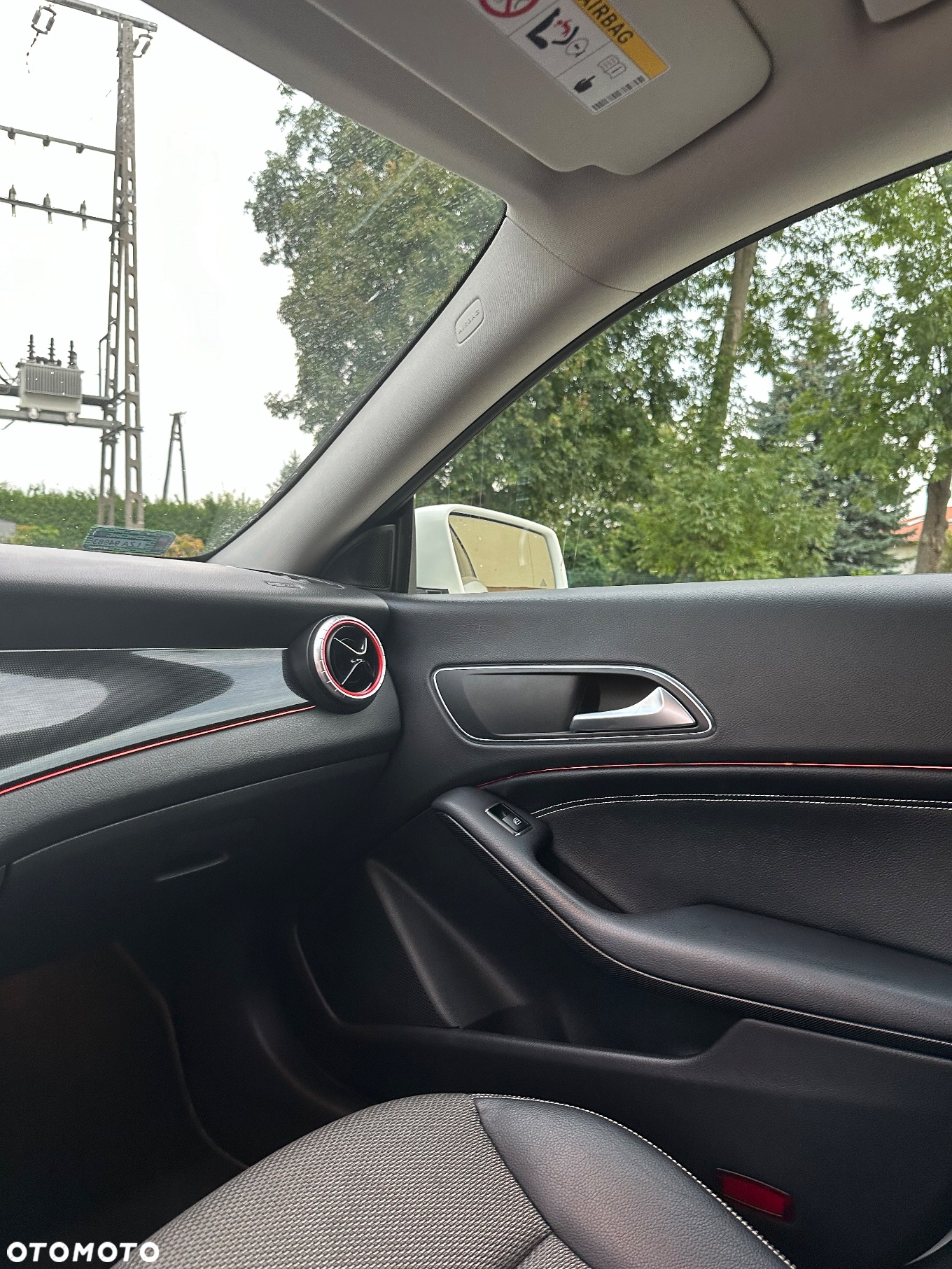 Mercedes-Benz CLA 250 4-Matic - 16
