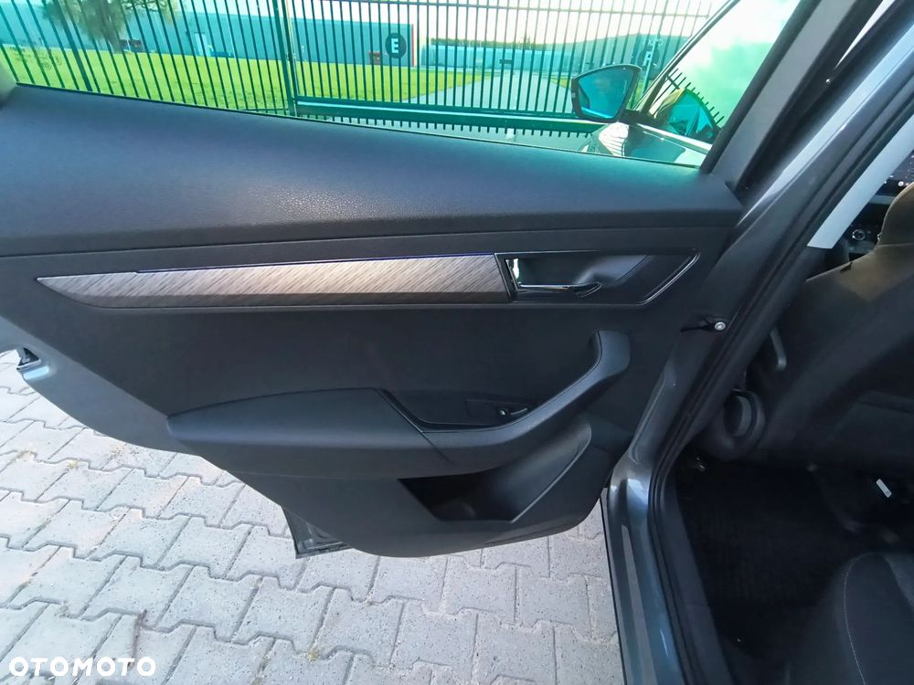 Skoda Karoq 1.5 TSI ACT 4x2 Style DSG - 15