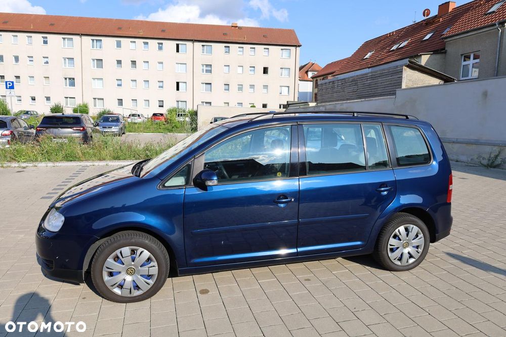 Volkswagen Touran 1.9 TDI Conceptline - 10