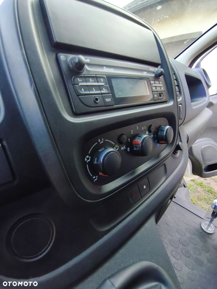 Opel Vivaro - 34