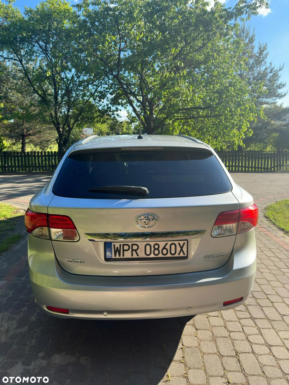 Toyota Avensis - 19