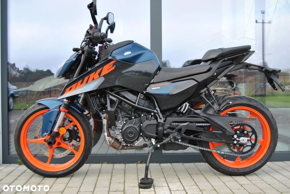 KTM Duke - 3