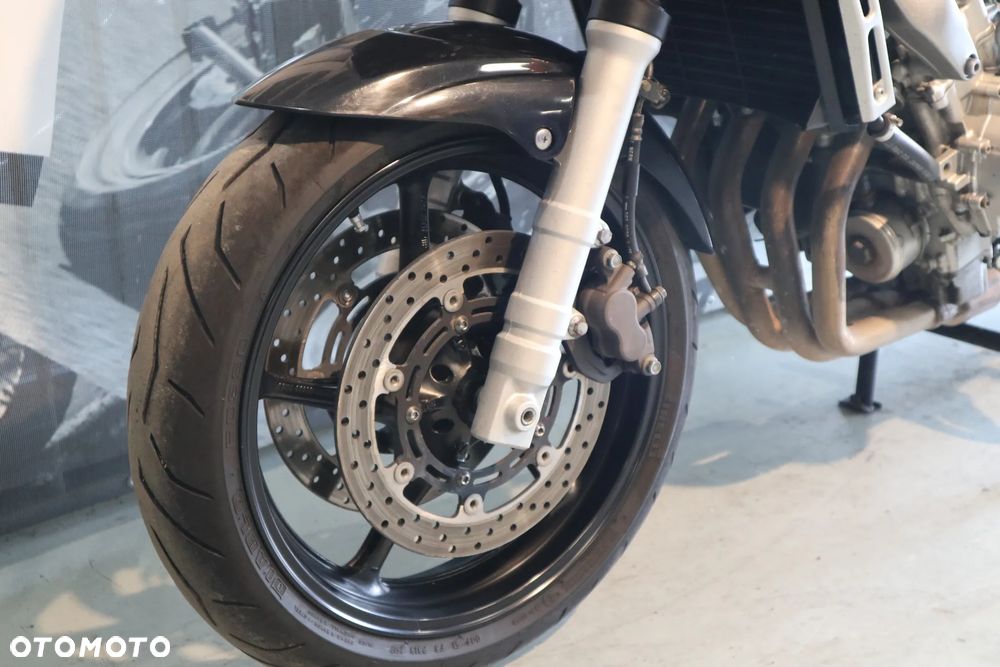 Yamaha FZ6 - 15