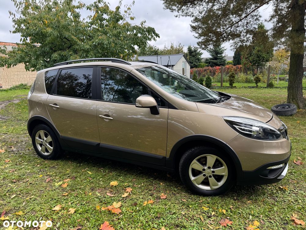 Renault Scenic 1.6 16V 110 Xmod Paris - 10