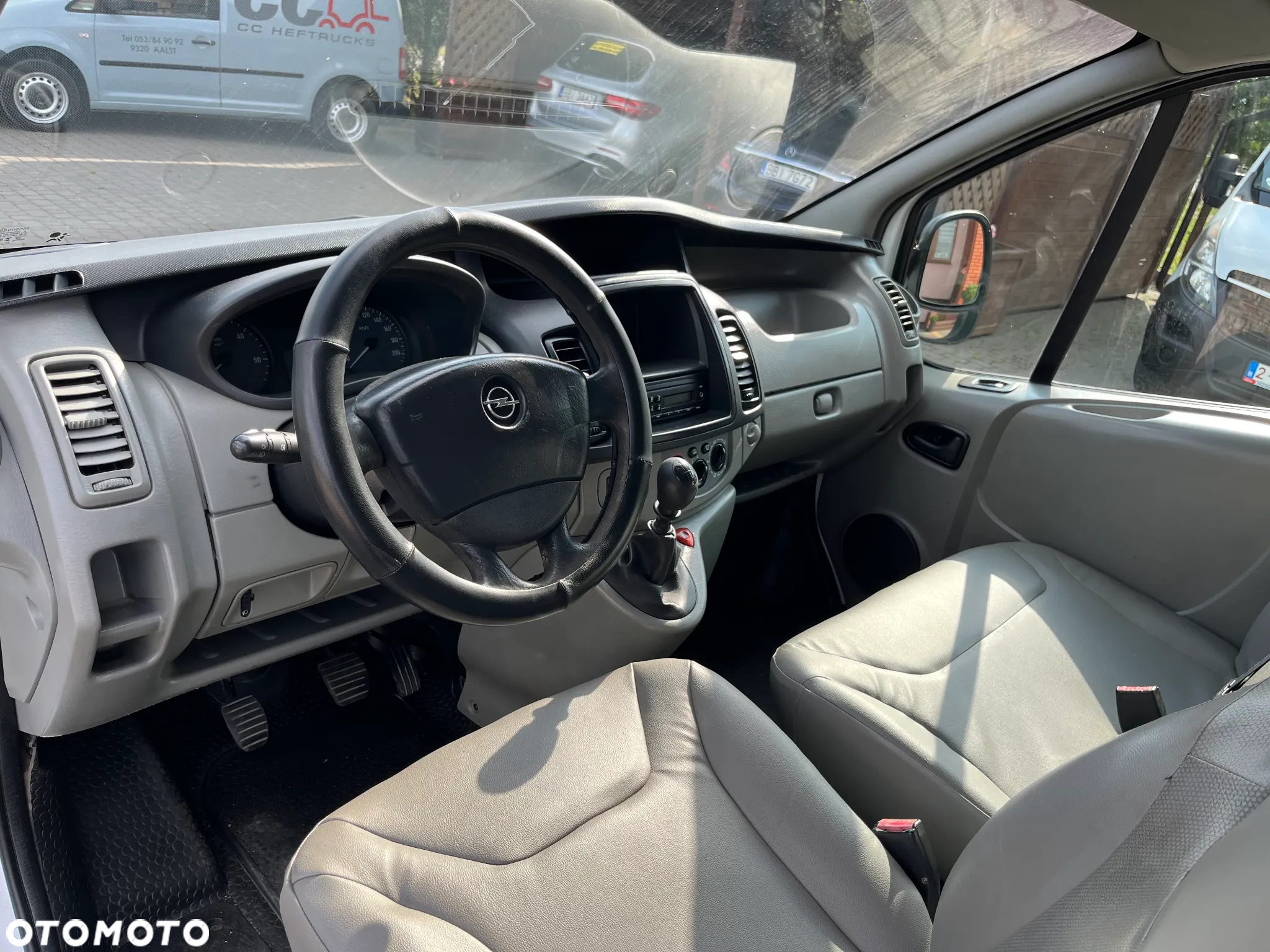 Opel Vivaro 2.0 Long - 8