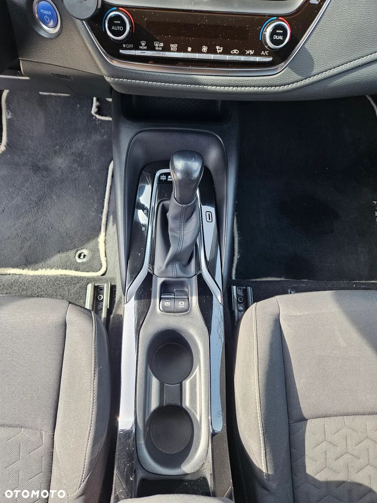 Toyota Corolla 1.8 Hybrid Comfort - 10