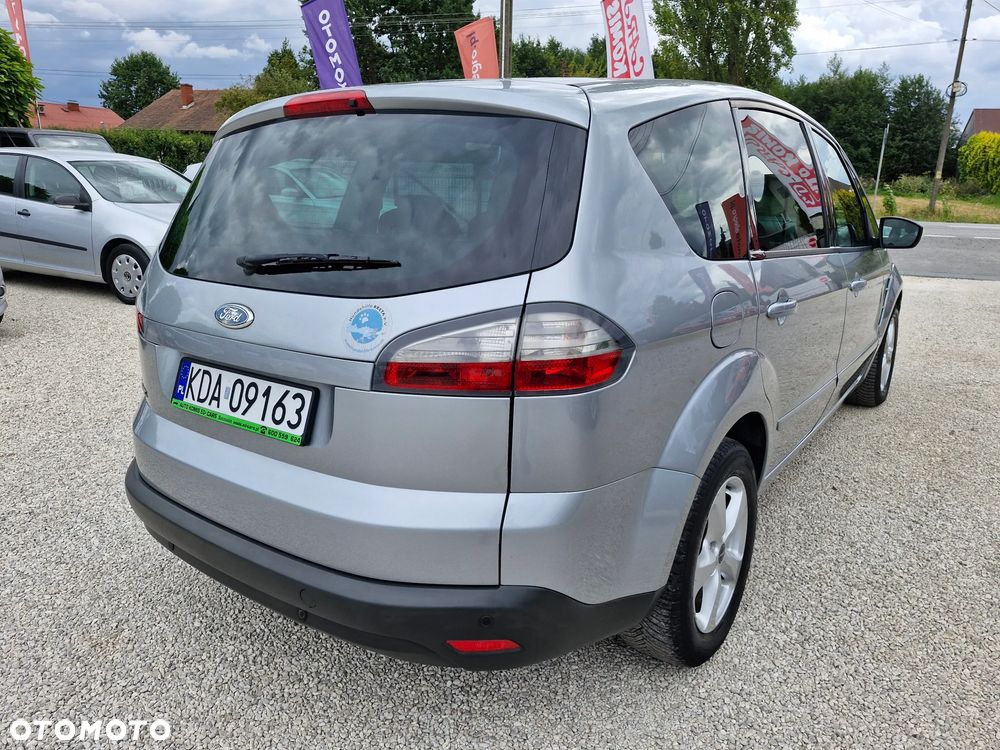 Ford S-Max - 9