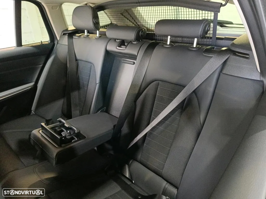 BMW 330 e Touring Auto - 7