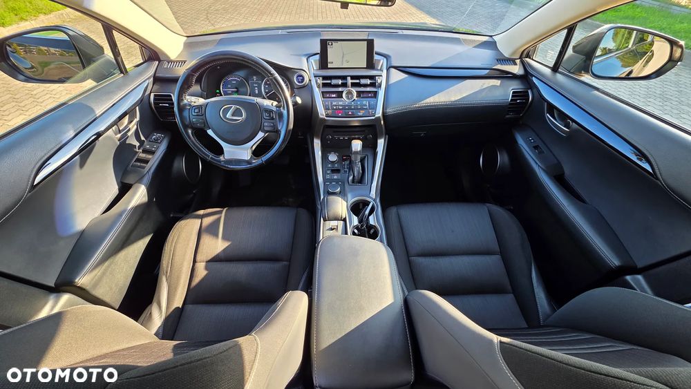 Lexus NX 300h Elite 2WD - 14