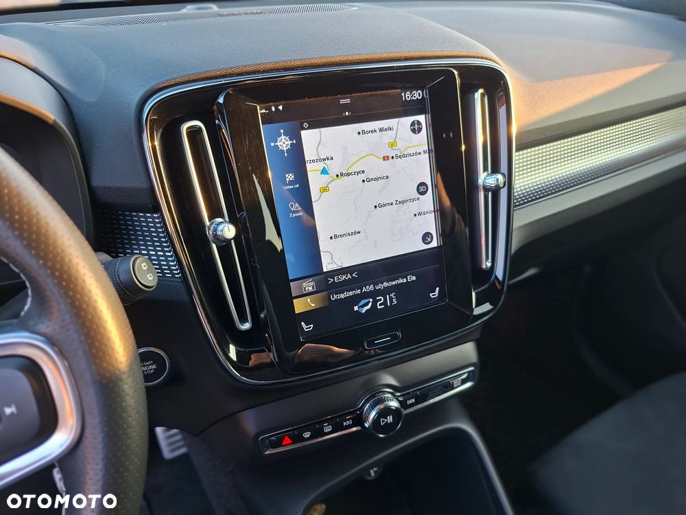 Volvo XC 40 T4 R-Design - 22