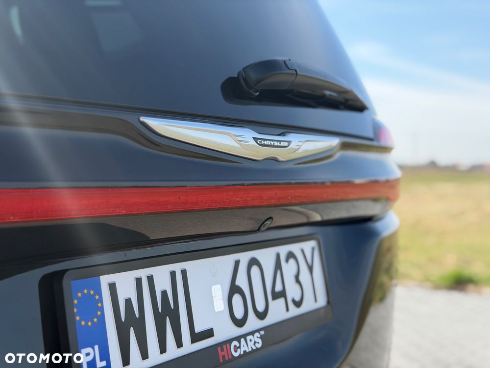 Chrysler Pacifica - 39