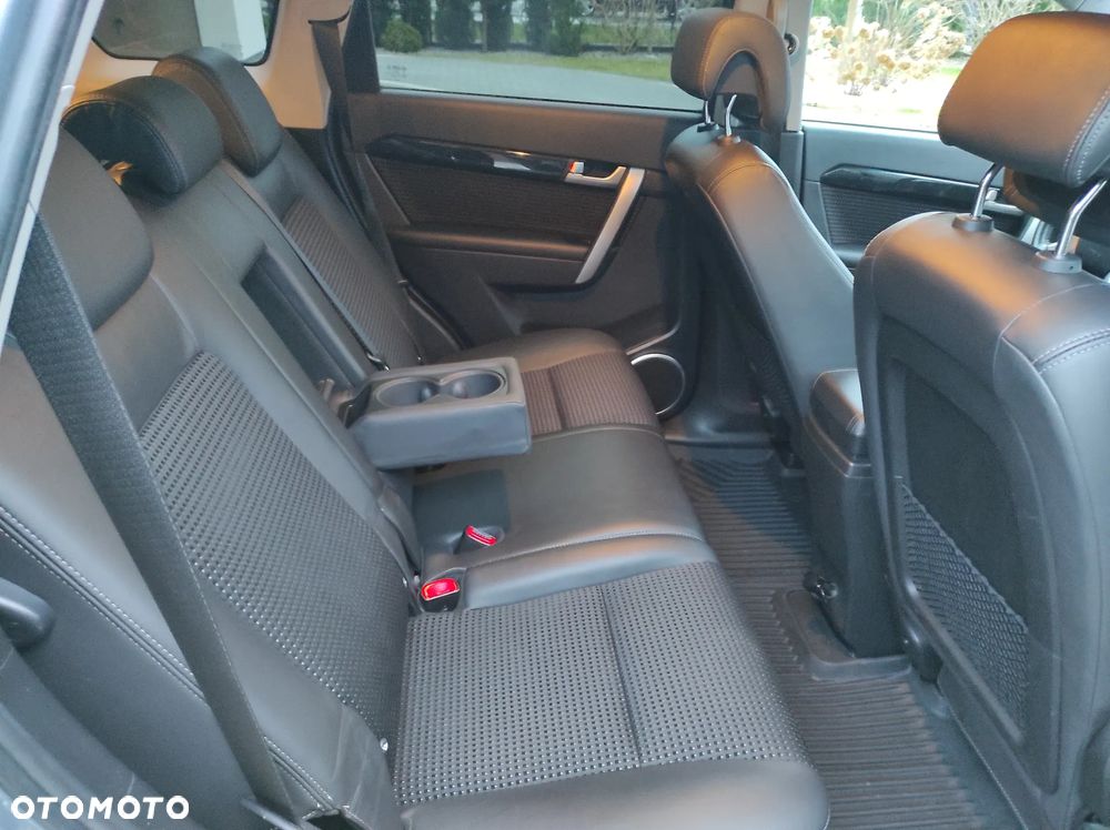 Chevrolet Captiva 2.4 2WD Travel Edition - 29