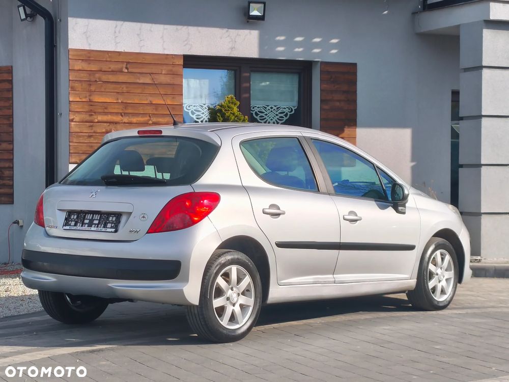 Peugeot 207 75 Urban Move - 24