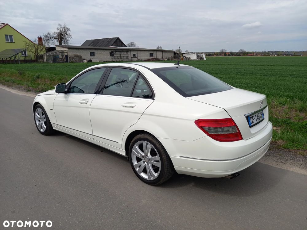 Mercedes-Benz Klasa C 200 CDI DPF Avantgarde - 19