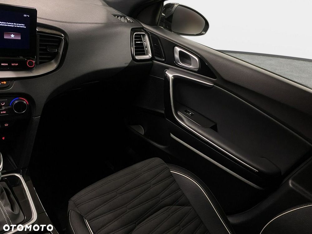 Kia ProCeed 1.5 T-GDI GT Line DCT - 35