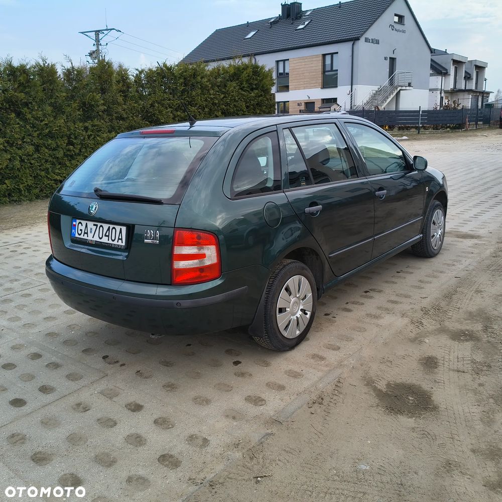 Skoda Fabia 1.4 16V Ambiente - 3