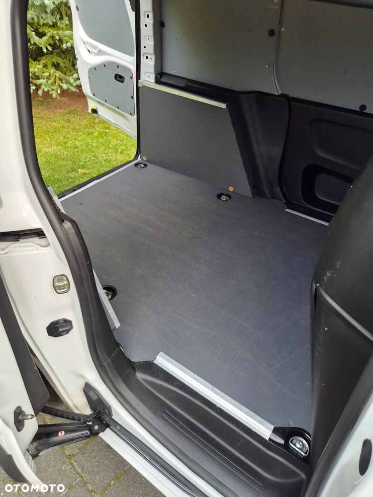 Toyota PROACE CITY - 17