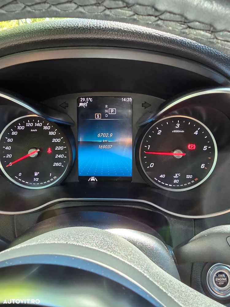Mercedes-Benz GLC 220 d 4MATIC - 29