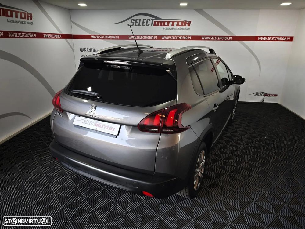 Peugeot 2008 1.2 PureTech Signature - 6