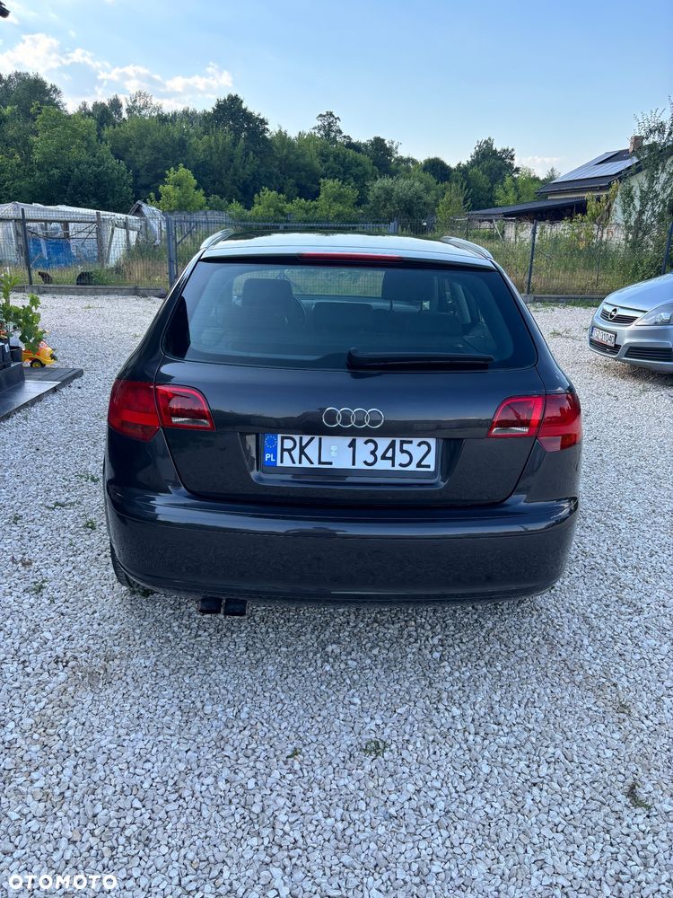 Audi A3 Sportback 2.0 TDI Ambiente - 5