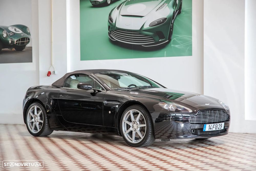 Aston Martin Vantage Coupe V8 Sportshift - 2