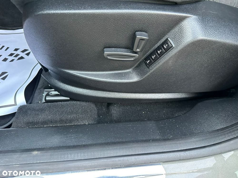 Ford Galaxy - 17