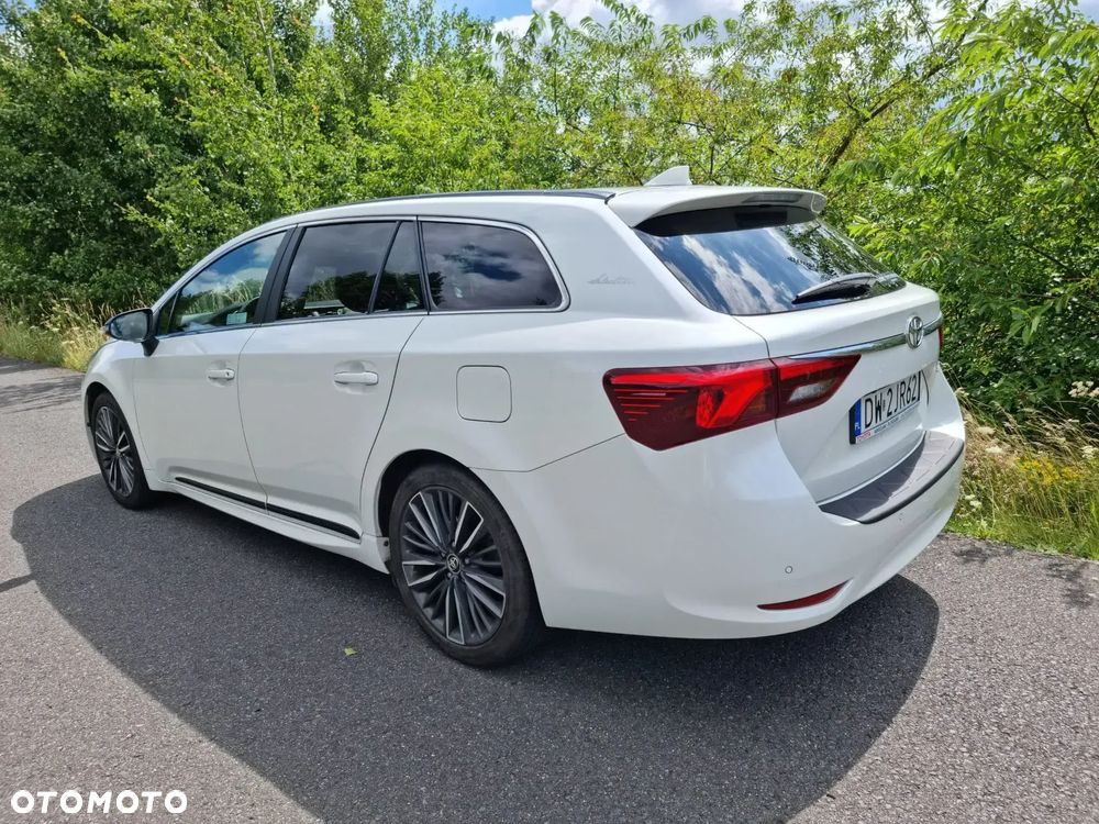 Toyota Avensis 1.8 Selection MS - 5