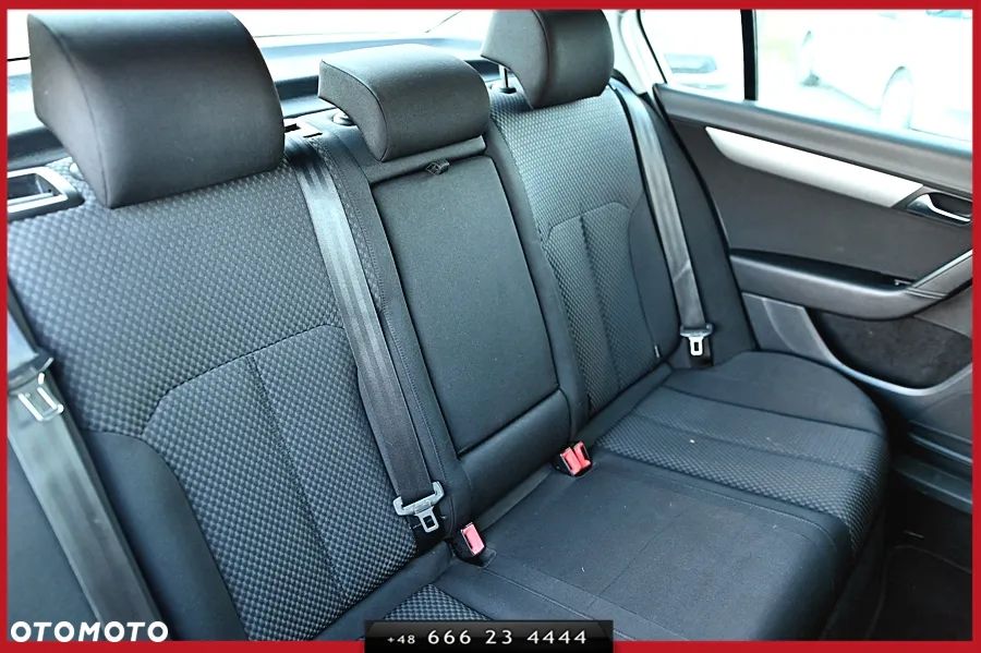 Volkswagen Passat 1.4 TSI BMT Comfortline DSG - 23
