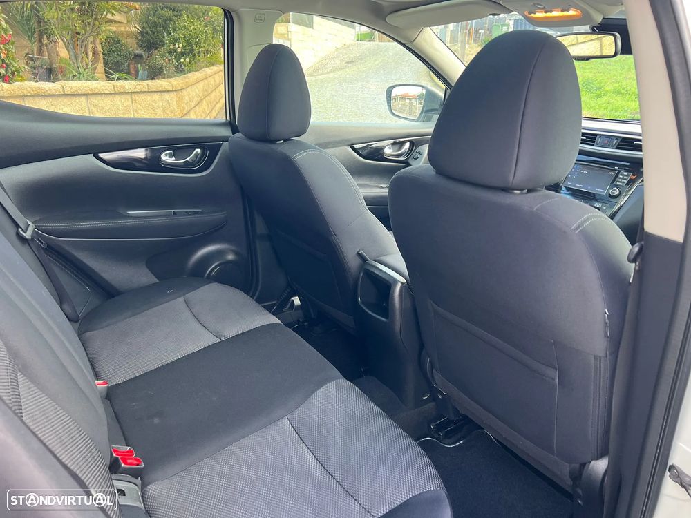 Nissan Qashqai 1.5 dCi Acenta Connect - 11