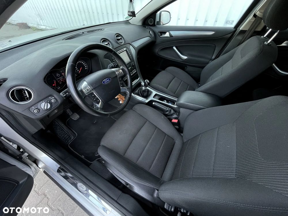 Ford Mondeo 2.0 TDCi Titanium - 19