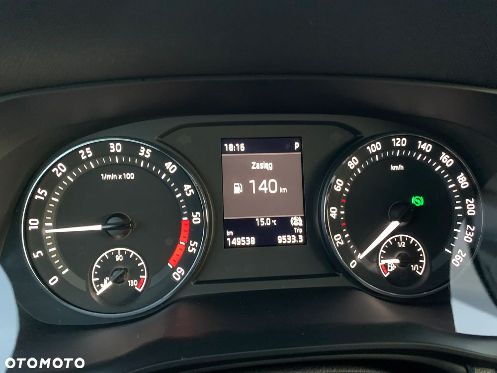 Skoda Octavia 2.0 TDI Ambition DSG - 27
