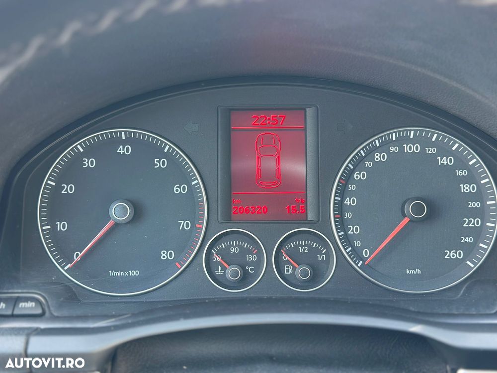 Volkswagen Golf 1.6 United - 24