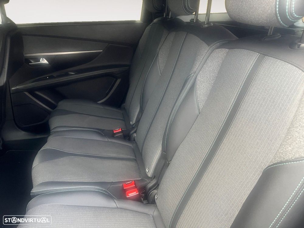 Peugeot 5008 1.2 PureTech Allure Pack — fotografia 13