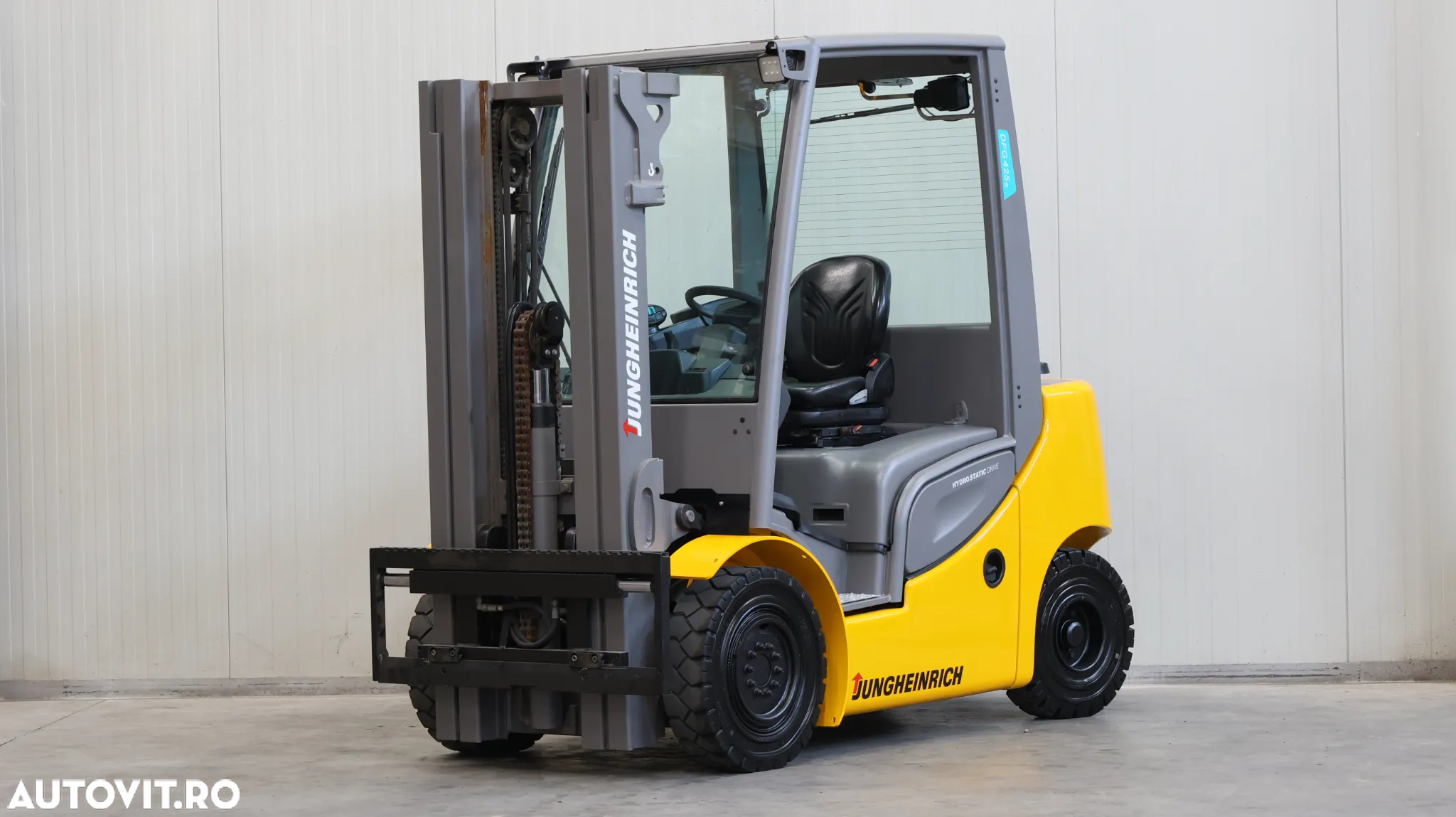Jungheinrich DFG 425s - 2