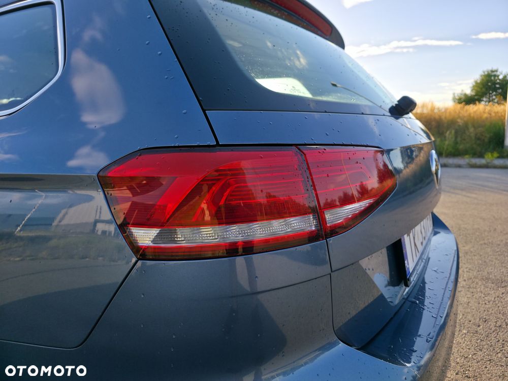 Volkswagen Passat - 10
