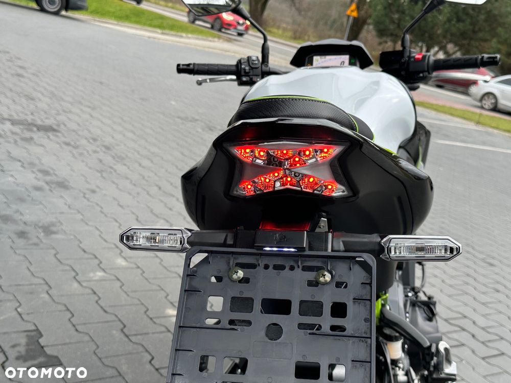 Kawasaki Z 900 - 24