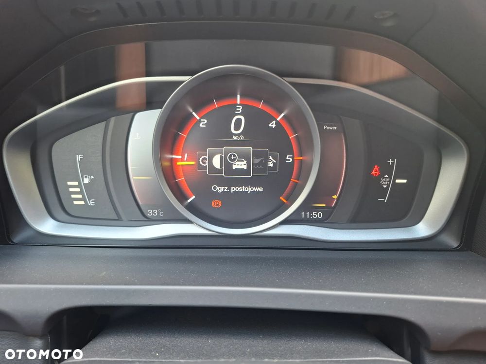 Volvo V60 D2 Drive-E Momentum - 23