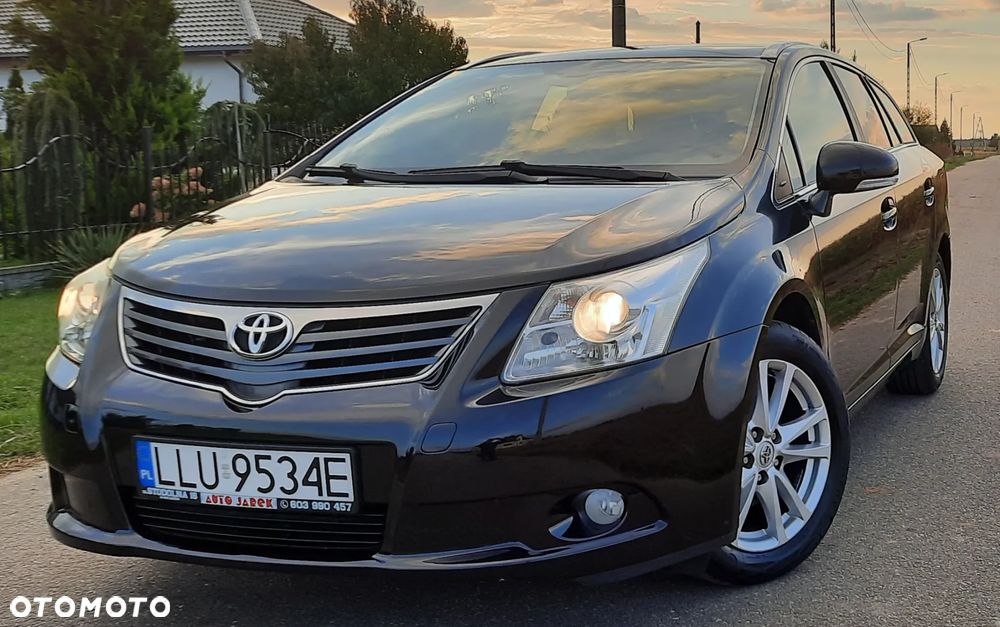 Toyota Avensis 1.6 Luna EU5 - 11