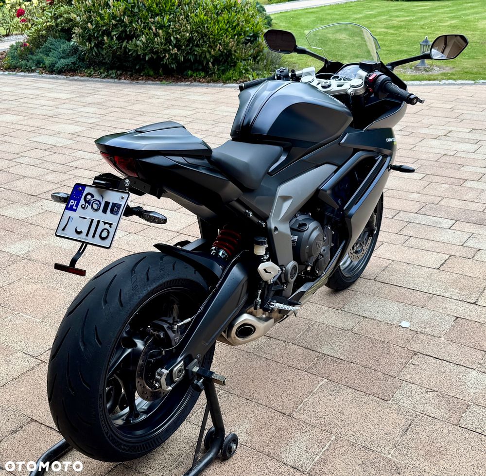 Triumph Daytona - 8