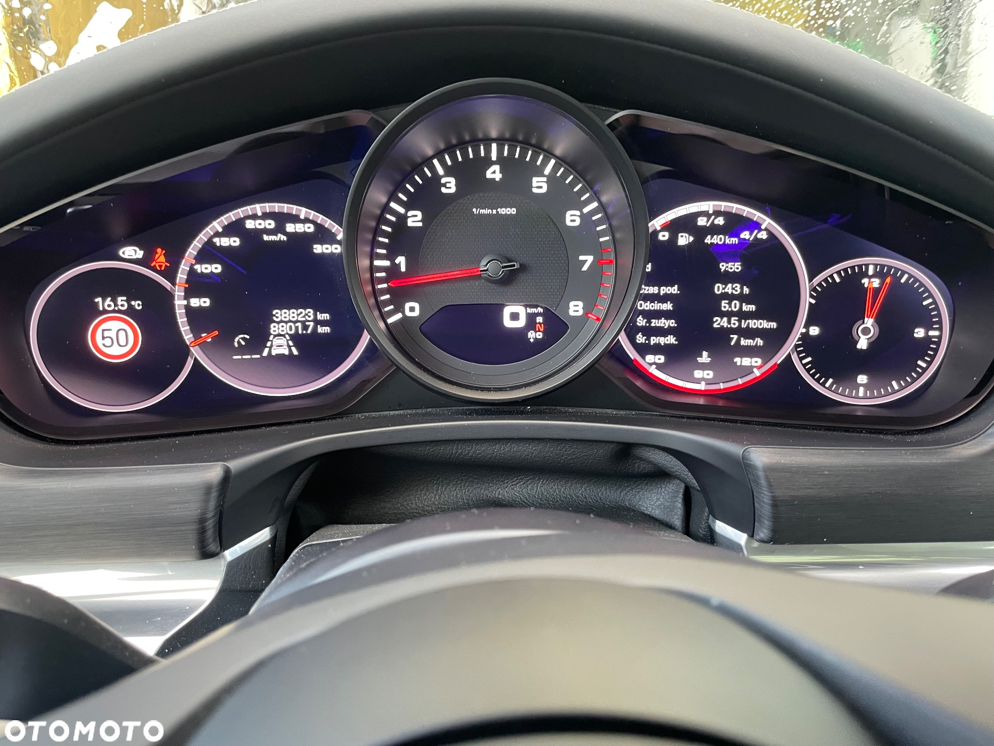 Porsche Panamera 4 Platinum Edition - 29